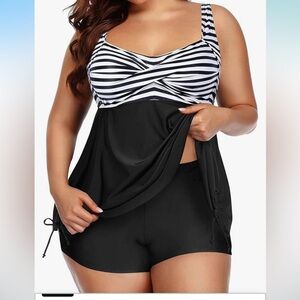 💜2 pcs  Black and White Striped Swimdress with Shorts Aqua Eve plus size Tankini
